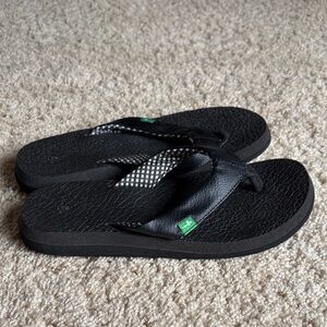 Sanuk Black Flip Flops